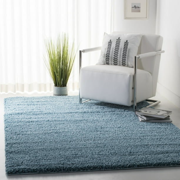 Cozy Casual 8' Round Shag Area Rug in Slate Cozy Casual 8' Round Shag Area Rug in Slate